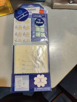 Creatables Invitación American Greetings Kit Hace 8 Patos Amarillos Foto 1 de 2