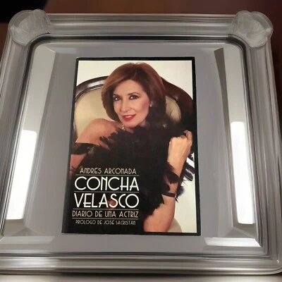 Concha Velasco: Diario de una actriz / Diary of an Actress de Andres Arconada - Image 1 of 4