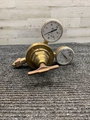 Regulador de gas VICTOR VTS402D usado calibre 0-200 psi calibre 0-4000 Foto 1 de 4