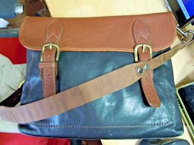 Bolso Mensajero Margot Vintage Auténtico Cuero Taupe (a la venta) #3 Foto 1 de 4