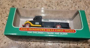 2000 Miniature Hess Primo camion con scatola - Mai usato - Foto 1 di 4