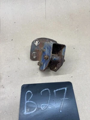 Ford Truck F100 F150 F350 1973 1979 soporte de suspensión de montaje de guardabarros interior único Foto 1 de 4