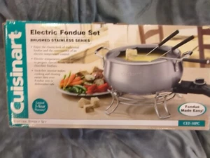 Cuisinart 3-Quart Electric Fondue Set CEF-30PC Brushed Stainless NEW - Picture 1 of 4