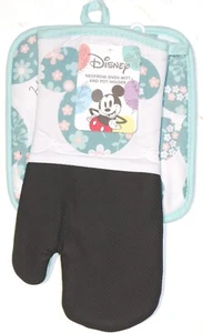 Disney Mickey Mouse Heat Resistant Green Oven Mitt and Potholder Set - Picture 1 of 9