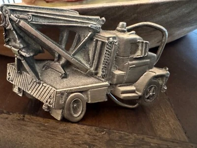 Camión grúa Bergamota 1981 vintage de latón R-41 hebilla de cinturón tono plateado Foto 1 de 4