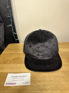 Authentic Louis Vuitton Monogram Velvet Hat Cap MP3409 Size 60 Black - Picture 1 of 4