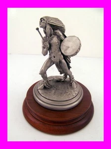 "Figura de peltre fino Chilmark de Polland 1981 "BATERISTA ARAPAHOE" #1030/2500 - Imagen 1 de 1
