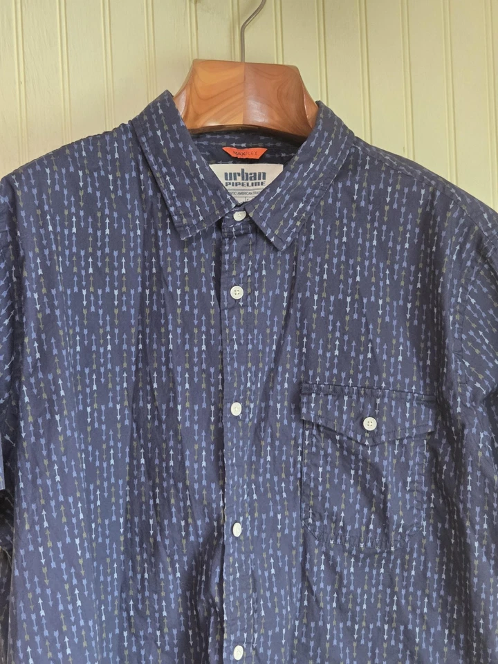 Camisa Urban Pipeline Para Hombres 2XL Azul Estampado Flecha Manga Corta Bolsillo Abotonado XXL Foto 1 de 4