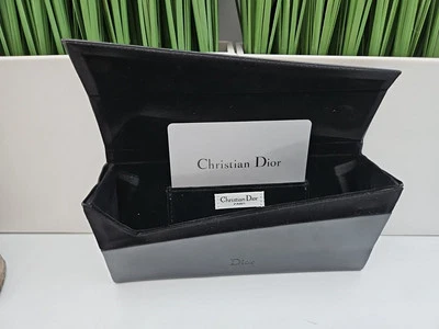 FUNDA GAFAS CHRISTIAN DIOR - CUERO NEGRO MAGNÉTICO PLEGABLE - TOTALMENTE NUEVA Foto 1 de 4