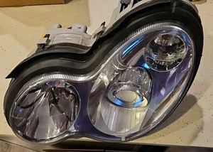 03-07 Mercedes Headlight Assembly Left Driver Side Bi-Xenon OEM 203 820 41 61 - Foto 1 di 9