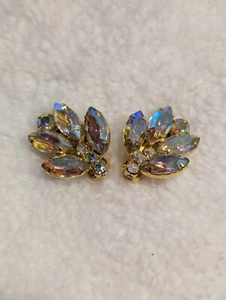 Vintage Aurora Borealis Rhinestone Clip On Earrings Gold Toned Iridescent - Picture 1 of 8