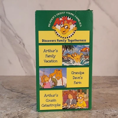 READER'S DIGEST YOUNG FAMILIES ARTHUR DISCOVERS FAMILY TOGETHERNESS VHS TAPE - Image 1 of 4