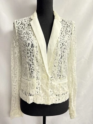 Jaqueta Blazer Curta Philosophy Creme Marfim Botão Único Toda Renda Pequena NOVA - Imagem 1 de 4