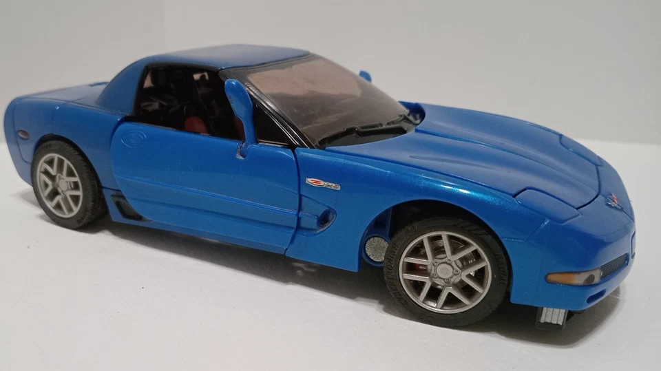 Hasbro Transformer 2004, Tracks, Chevy Corvette, Blue, Z06 Complete - Image 1 of 4