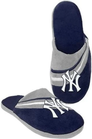 New York Yankees Size X-Large Men's Stripe Big Logo Slippers [NEW] Slide Shoes Cover