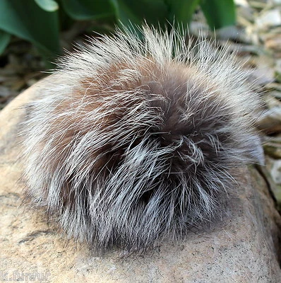 Borla de Pelo Zorro Plateado Natural 9-11 Ø Pompom Puschel Gorra Mochila Bolso - Imagen 1 de 4