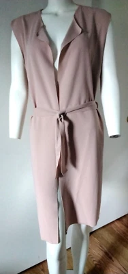 Moda BOOHOO Frente Abierto Talla L/XL Sin Mangas Largo Plumero Chaleco con Cinturón Rosa Foto 1 de 4