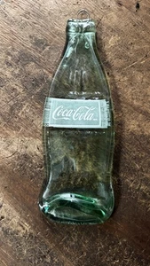 Botella de vidrio verde fundido plano Coca Cola de 1 pinta - Imagen 1 de 3