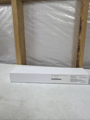 GPS Only Apple Watch SE 2nd Gen 41MM WHITE Aluminum A2722 - Image 1 of 4