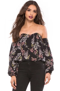 Stone Cold Fox Bluse 0 schwarz Blumen Seide Cold-Shoulder Bauernärmel Crop Top - Bild 1 von 8