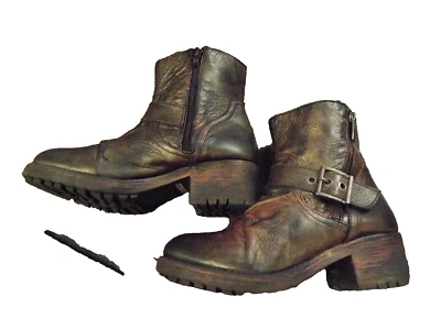 Stivali con tacco Eric Michael Gathered Distressed Combat bordeaux metallizzato 6,5 - Immagine 1 di 4