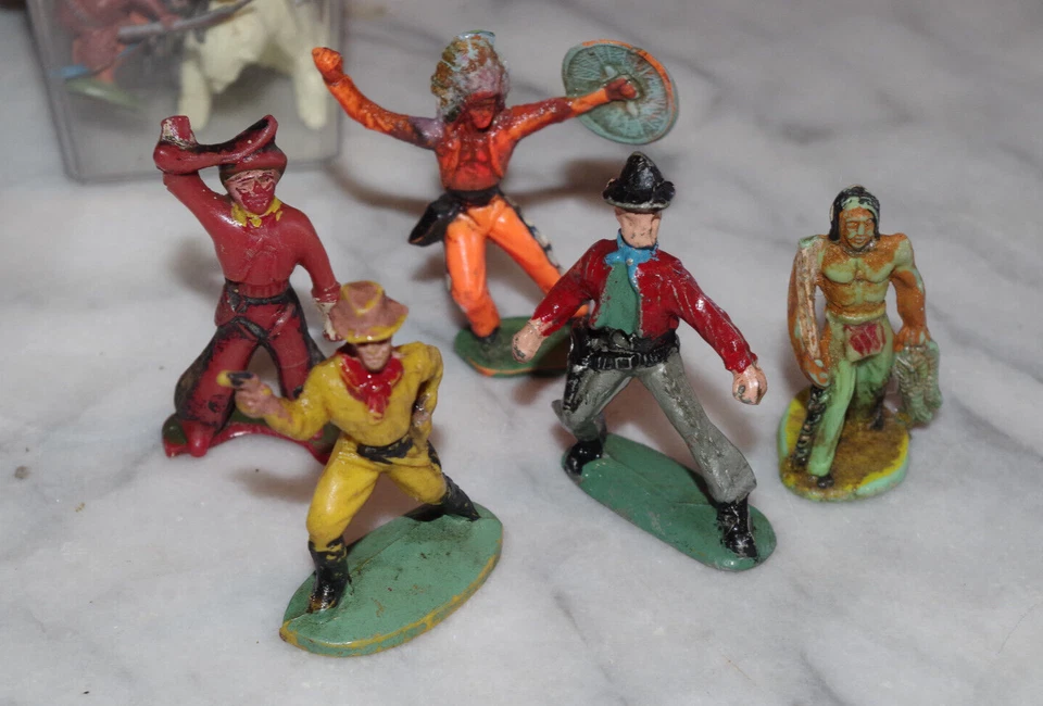 COWBOY et INDIENS lot de 5 peut être CYRNOS ALUDO GUILBERT ?  TOUT ETAT 1/32 - Photo 1/3
