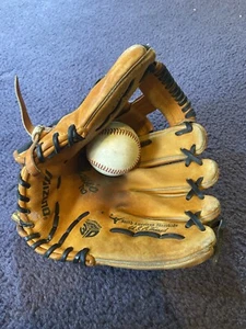 Mizuno Classic Pro GCP60 11.25" RHT Infield Baseball Glove - Picture 1 of 5