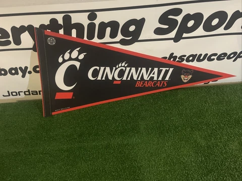 University of Cincinnati Bearcats 12x30 Pennant Flag Cincinnati, Ohio Cover