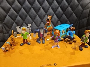 Scooby Doo Bundle The Mystery Machine Pull Back Toy Figures Monsters Vintage - Picture 1 of 9