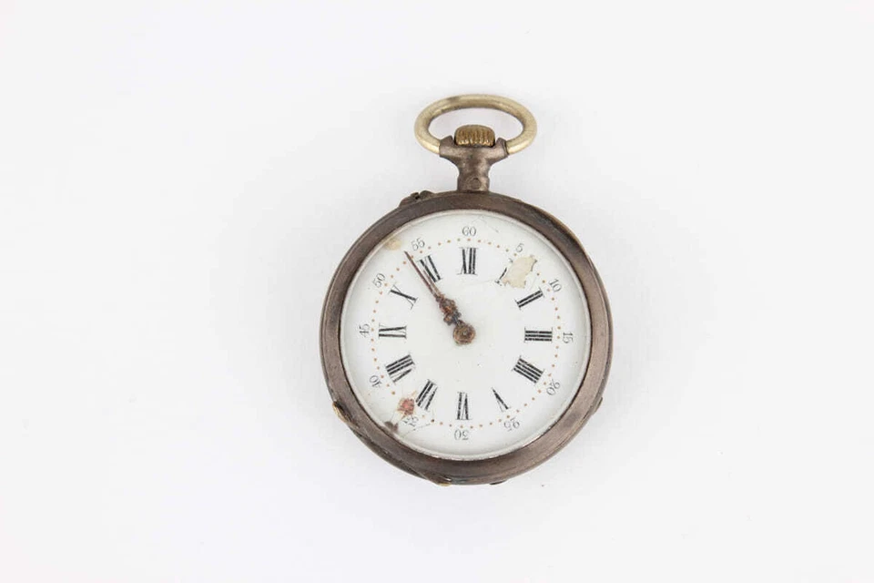 Silber Damentaschenuhr mit Schmetterling Goldauflage um 1900 defekt - Bild 1 von 1