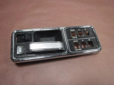 Jeep Cherokee XJ 84-96 Front Driver Door Handle Power Free Ship - Image 1 of 4