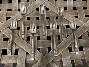 Vintage Oneida Coronation Community Silverplate Set of 7 Salad Forks Unpolished - Picture 1 of 1