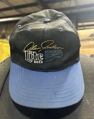 CHAPÉU VINTAGE ALAN JACKSON AJUSTÁVEL SNAPBACK MILLER LITE PRETO E AZUL FEITO NOS EUA - Imagem 1 de 4
