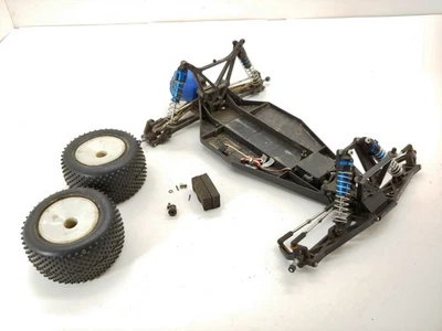 Team Associated T3 T4 ? 1/10 2wd Stadium Truck Roller Slider Chassis w/ Servo - Image 1 of 4