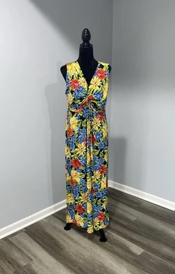 Vestido maxi feminino Rafaella tamanho grande padrão floral com fendas laterais elásticas  - Imagem 1 de 4