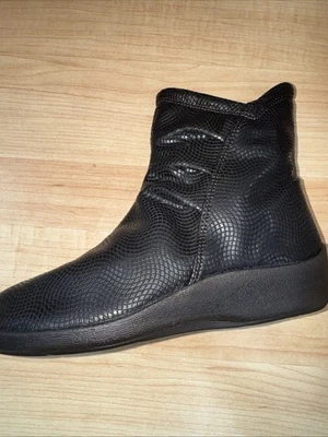 Botines clásicos Arcopedico L19 marrón crema para mujer talla 7 EUR-38 con cremallera lateral Foto 1 de 4