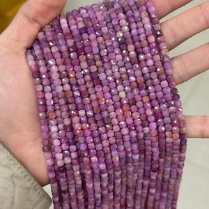 Cubo facetado pequeño natural de 4 mm cuadrado rojo rosa color rubí cuentas para hacer joyas - Imagen 1 de 4