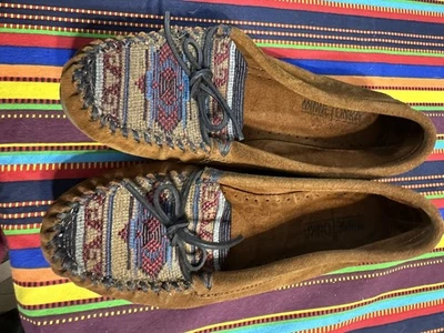 Sapatos Mocassim Minnetonka 9 Usado - Padrão Asteca - Imagem 1 de 4