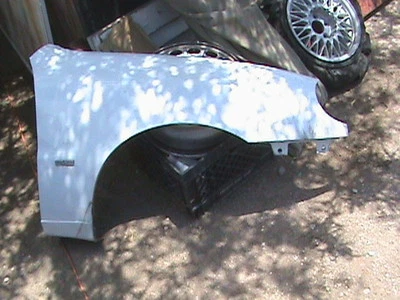 Guardabarros delantero derecho Daewoo Lanos 98 1998 cupé 2 puertas Foto 1 de 4