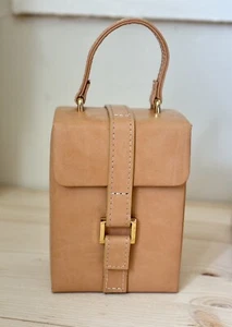 EuroClassics Tan Eurobond Leather Travel Jewelry Case - Picture 1 of 10