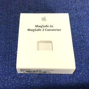 Genuine Apple MagSafe to MagSafe 2 Converter - White - NEW - Picture 1 of 7
