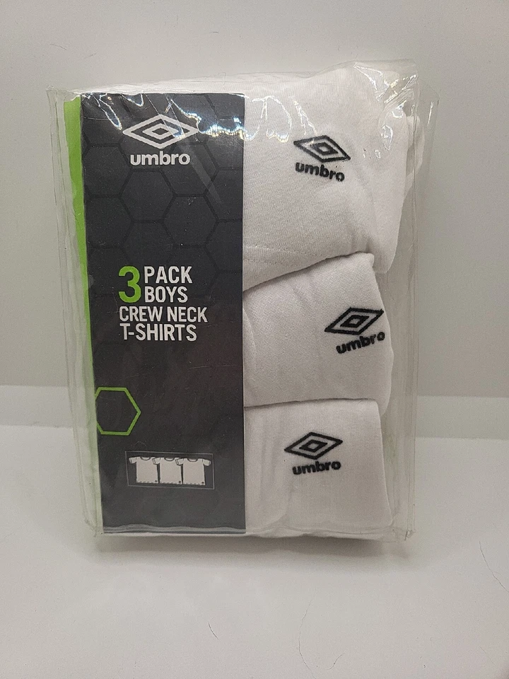 Camisetas blancas cuello redondo UMBRO 3PK para niños talla 12 Foto 1 de 2