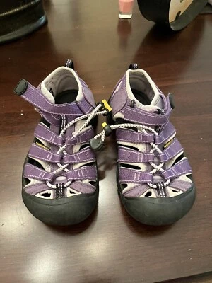 Zapatos Keen para niños sandalia impermeable púrpura talla 13 Y Foto 1 de 4