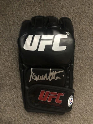 Marvin “The Italian Dream” Vettori UFC Signed Glove PSA COA - Image 1 of 4