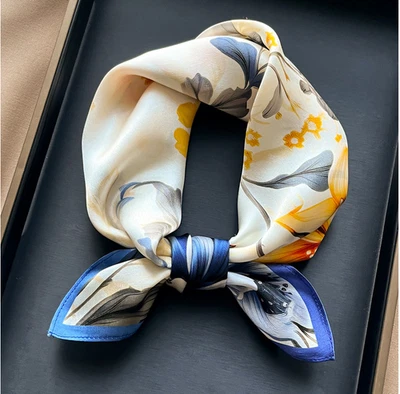 Bufanda 100% Seda Morera 53X53cm Mujer Cuadrada Bandana Pañuelo Flor Azul  Foto 1 de 4