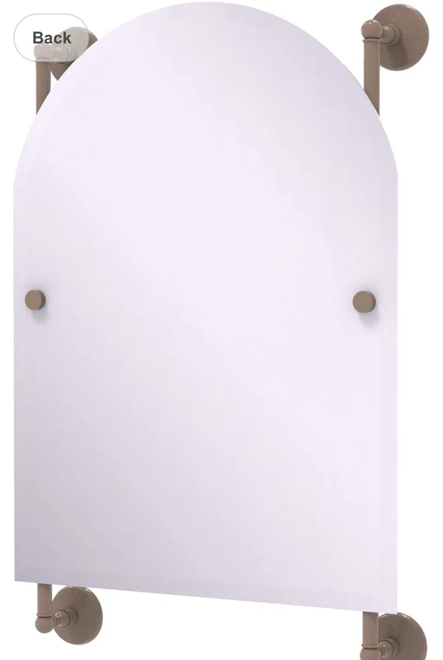 Espejo montado en riel con tapa arqueada Monte Carlo de latón Allied, beige sombreado Foto 1 de 2