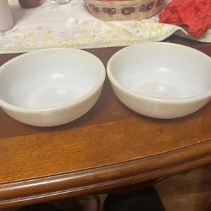Vintage Pyrex Solid White/Opal Restaurantware Tableware Bowl #705 - Picture 1 of 5