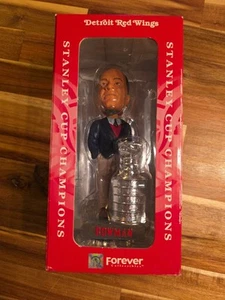 Scotty BOWMAN 2002 Forever Bobble Head - NHL DETROIT RED WINGS - NEW! - Picture 1 of 6