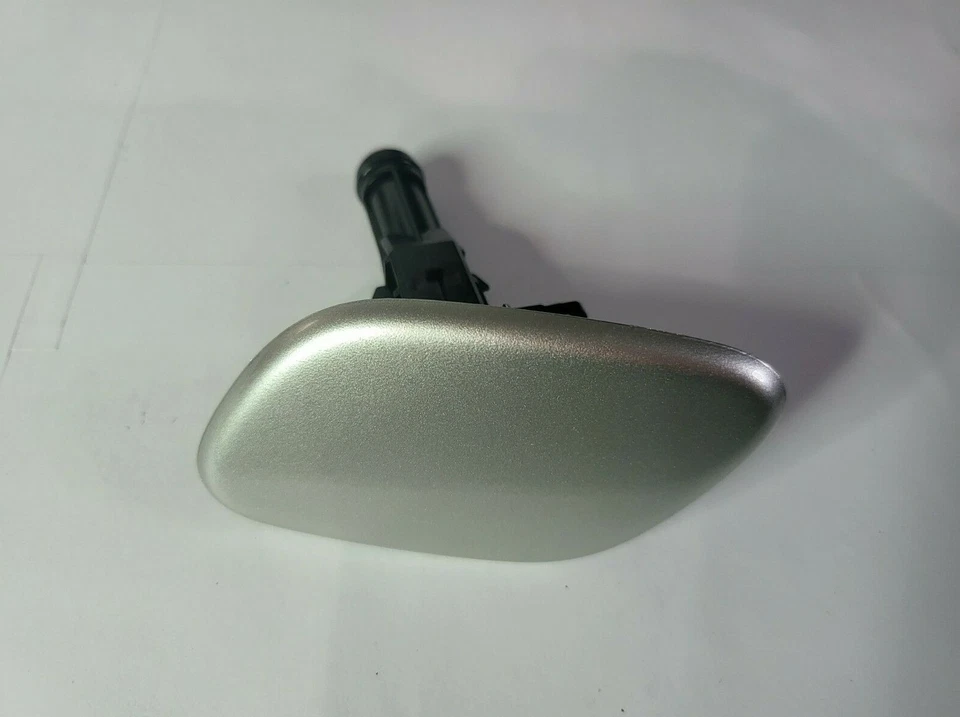 01-03 OEM NEW LEXUS LS430 BUMPER SILVER WASHER NOZZLE HEADLIGHT COVER LEFT - Image 1 of 1