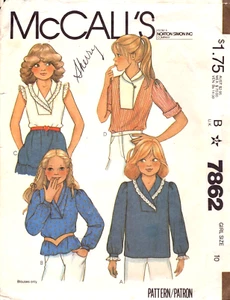 McCall's 7862 ~ Mädchen Top - Pullover mit Fronteinsatz & Schalkragen - Mädchen 10 - Bild 1 von 4